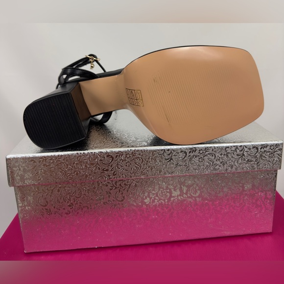 Black Strappy Lace Up Platform Heel Sandals Square OpenToe Decorative Dangle 8M - Picture 12 of 13